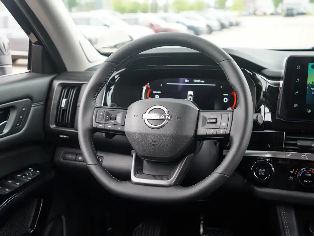 Nissan Pathfinder photo Nissan Pathfinder