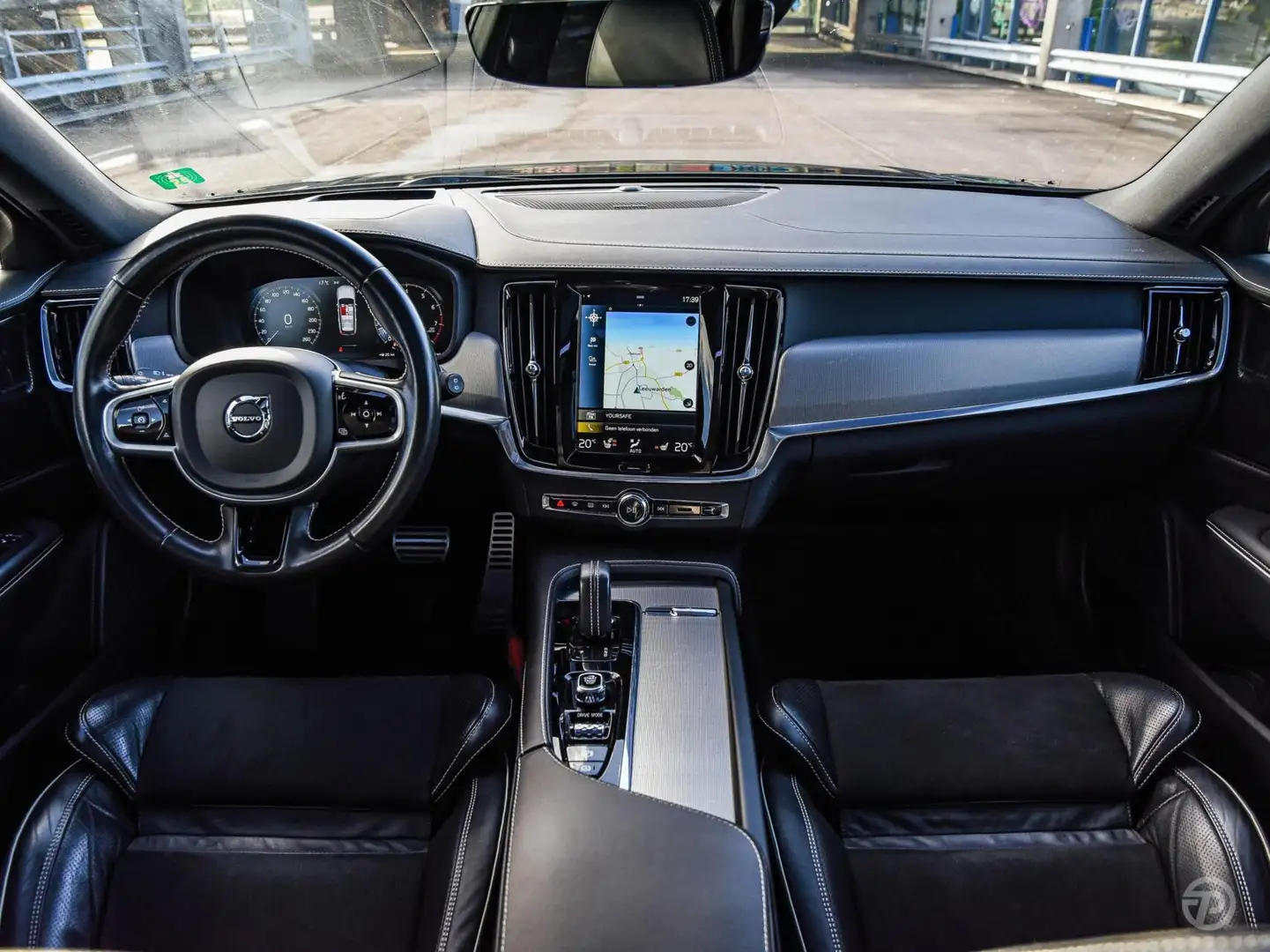 Volvo V90 2.0 B4 R-Design Panoramadak Trekhaak HUD Rondomzic Gris - 2