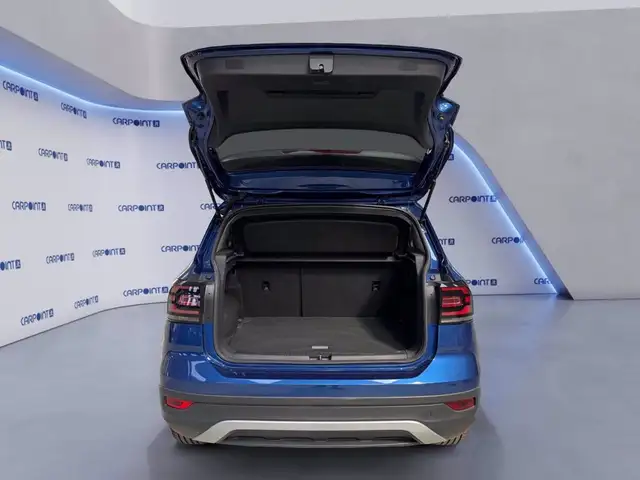 Volkswagen T-Cross view 18