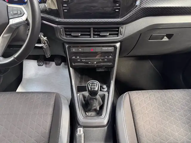 Volkswagen T-Cross view 12