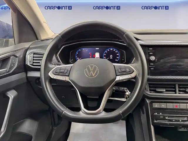 Volkswagen T-Cross view 13