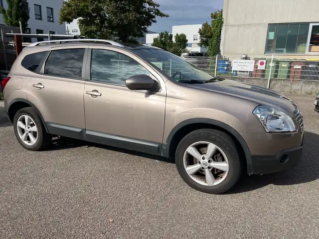 Nissan Qashqai+2 acenta 2.0 7-SITZER