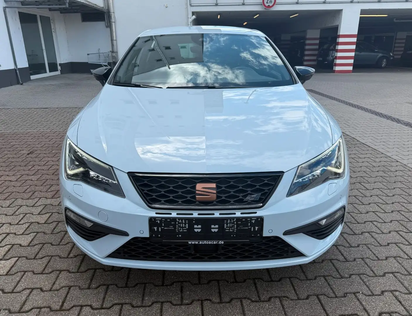 CUPRA Leon EDITION SILVER DSG VIRTUAL/LED/ACC Weiß - 2