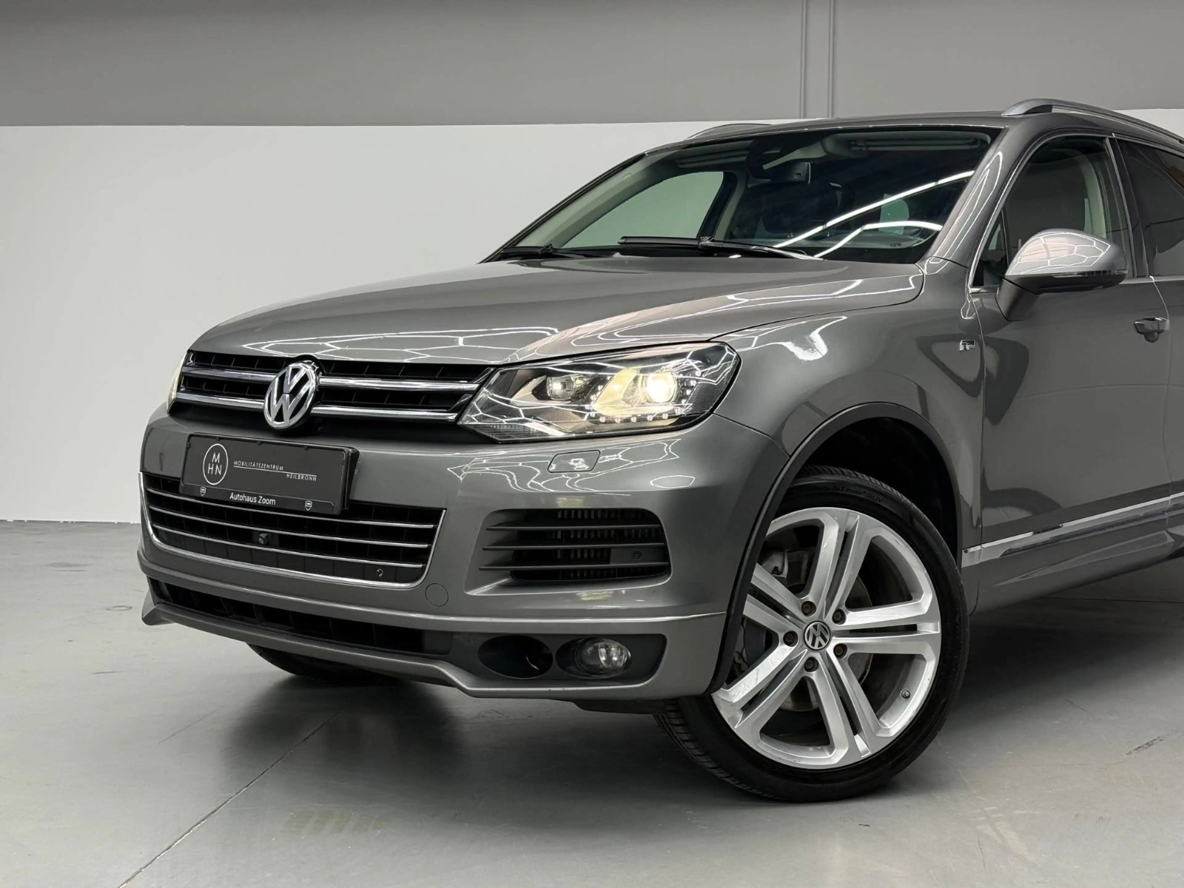 Volkswagen Touareg 4,2 TDI V8 R-LINE ACC*TOTW*SPUR*DYN*360° — photo 3