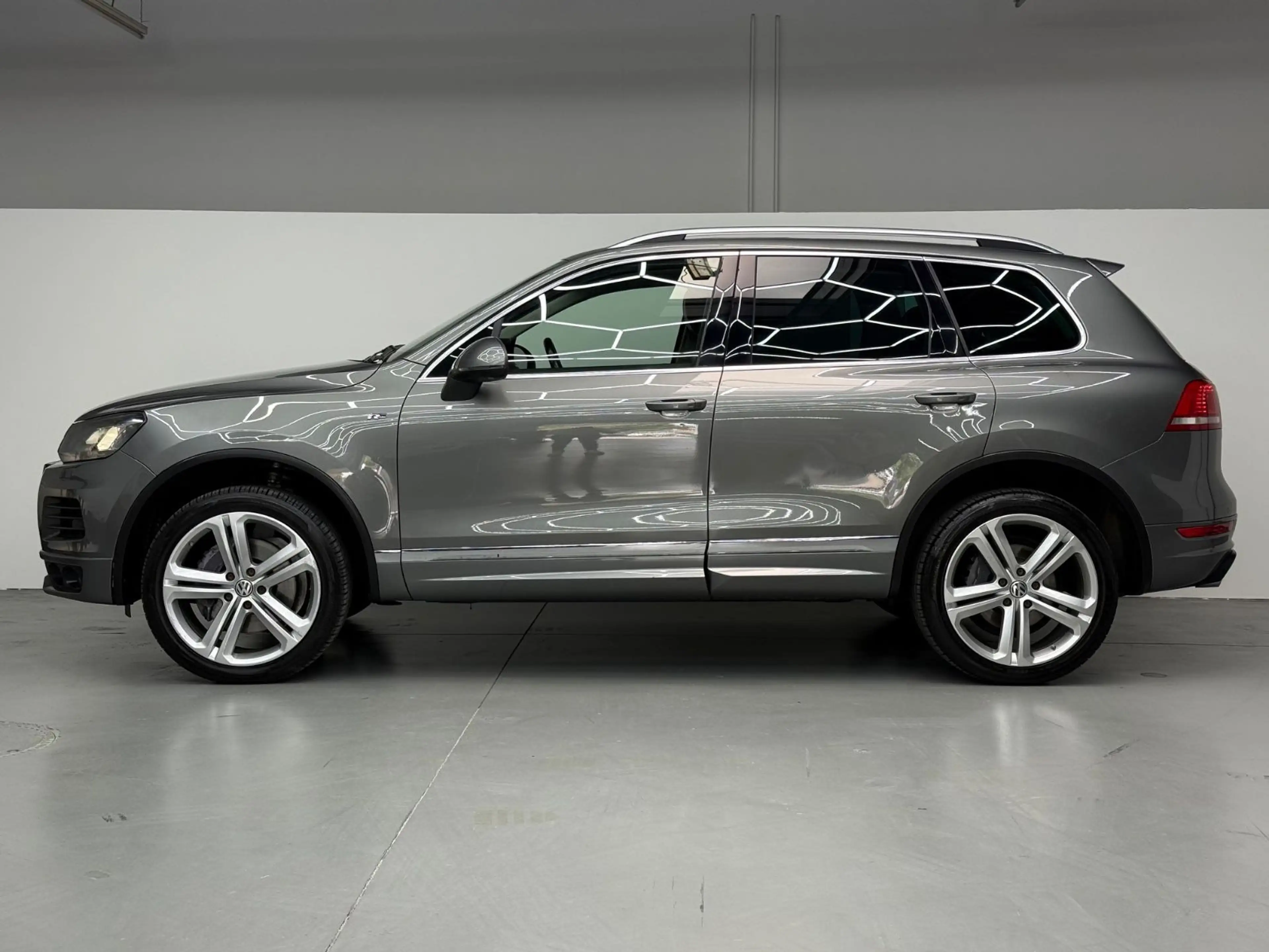 Volkswagen Touareg 4,2 TDI V8 R-LINE ACC*TOTW*SPUR*DYN*360° — photo 6