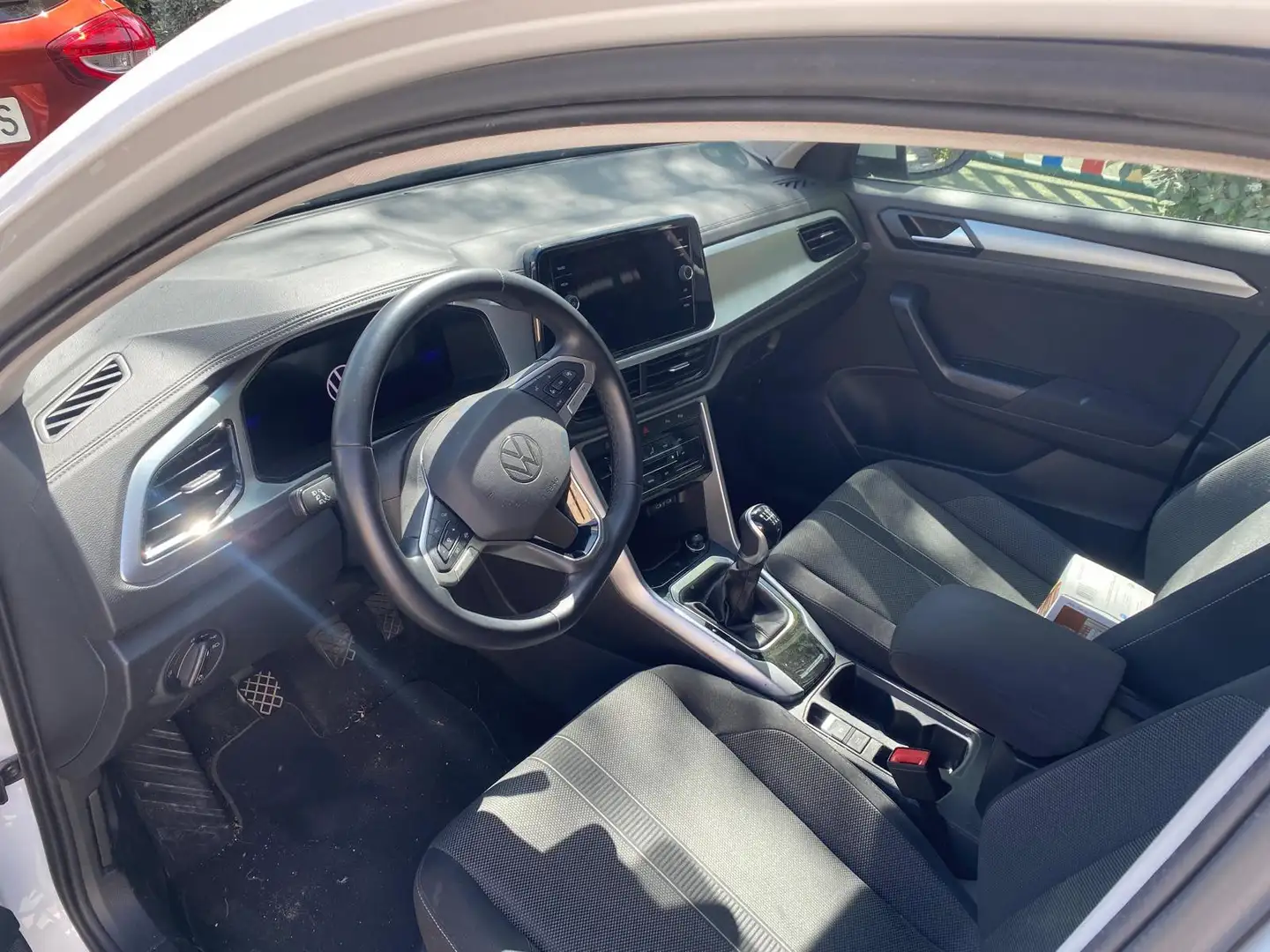 Volkswagen T-Roc 2.0TDI Advance 85kW - 1