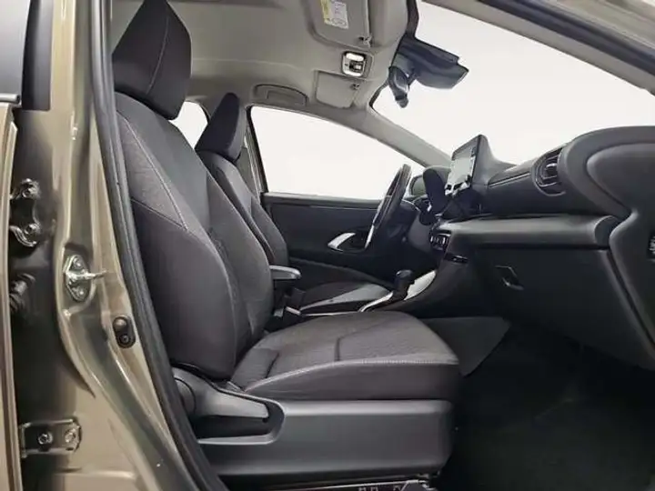 Toyota Yaris Cross 1.5 120H Active Tech 2022, foto 6