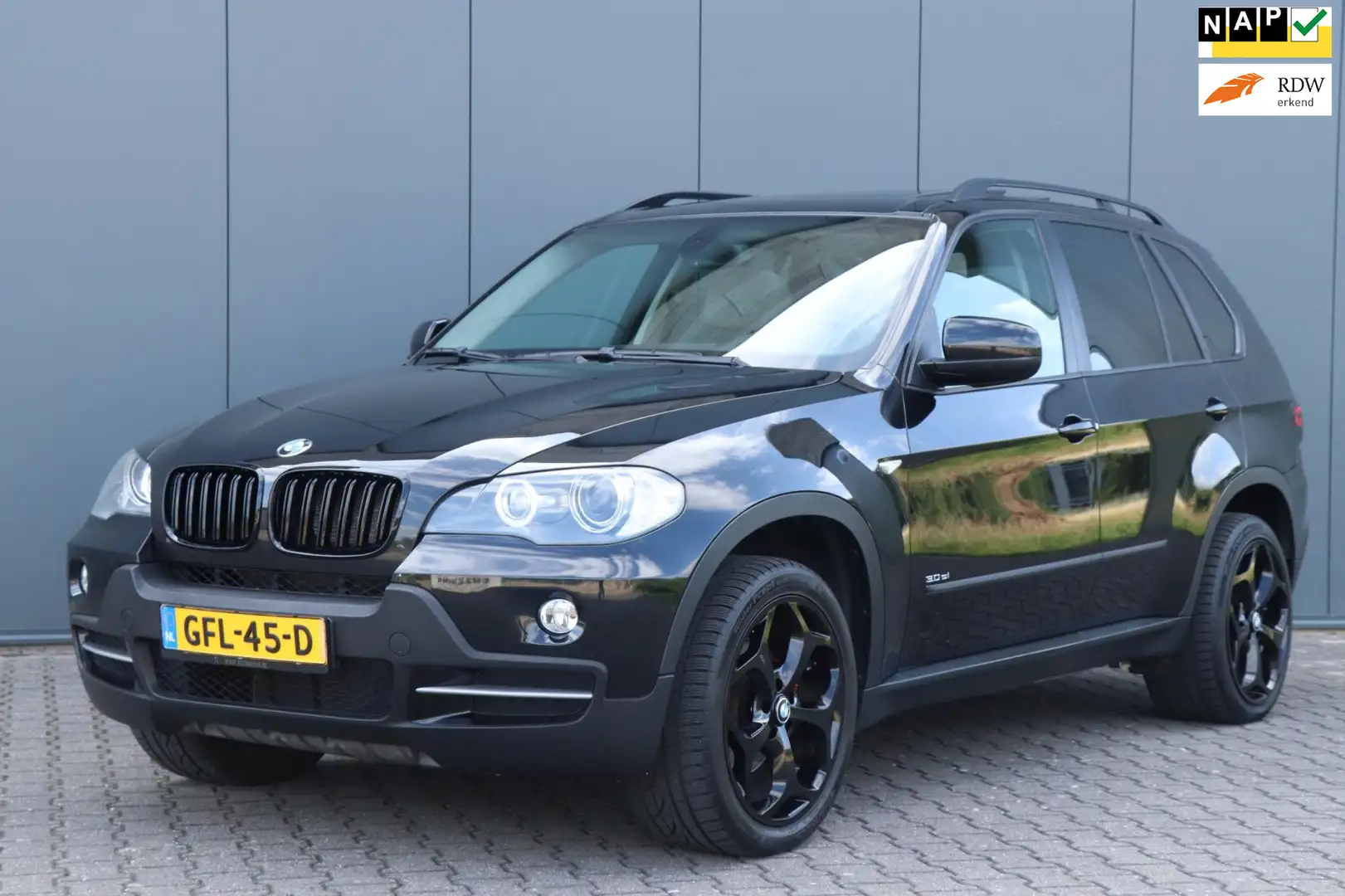 BMW X5 XDrive30i | Youngtimer - Dealer OND. - Nieuwstaat! Zwart - 1