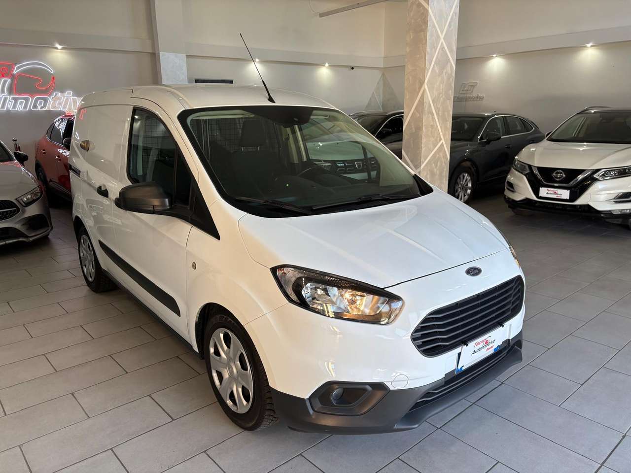 Ford Transit Courier 1.5 Tdci Trend 100cv + IVA