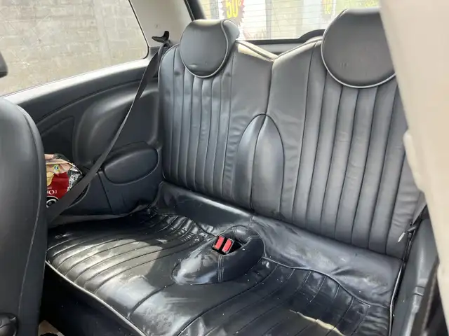 Mini Cooper Cooper view 17