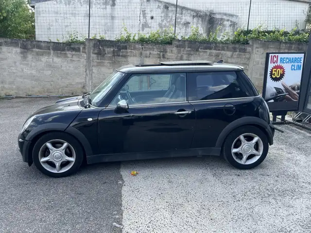 Mini Cooper Cooper view 4