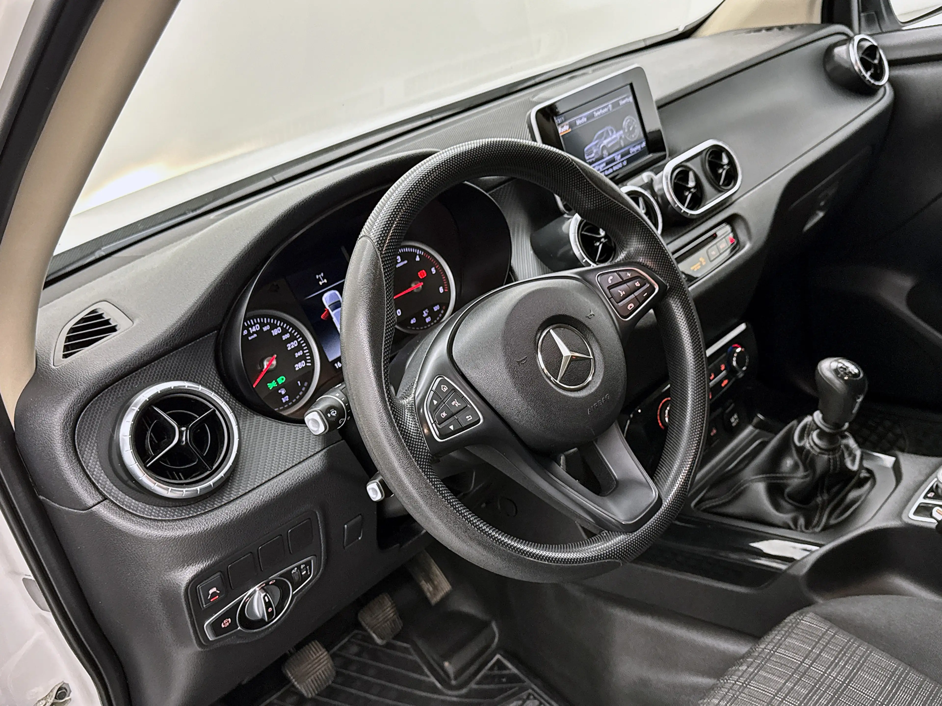 Mercedes-Benz X 220 d 4-MATIC Pure Roll-cover 3.5t trekhaak Camera Sto — photo 4