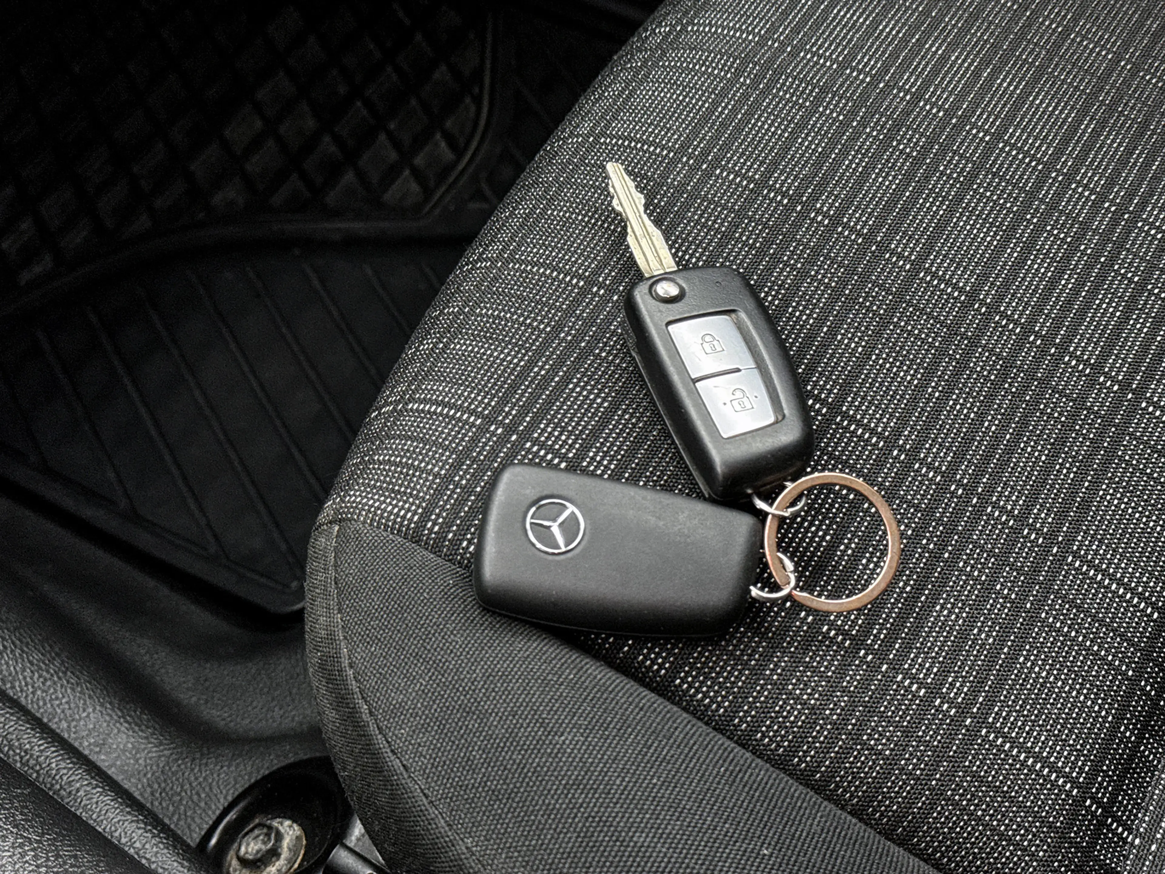 Mercedes-Benz X 220 d 4-MATIC Pure Roll-cover 3.5t trekhaak Camera Sto — photo 17