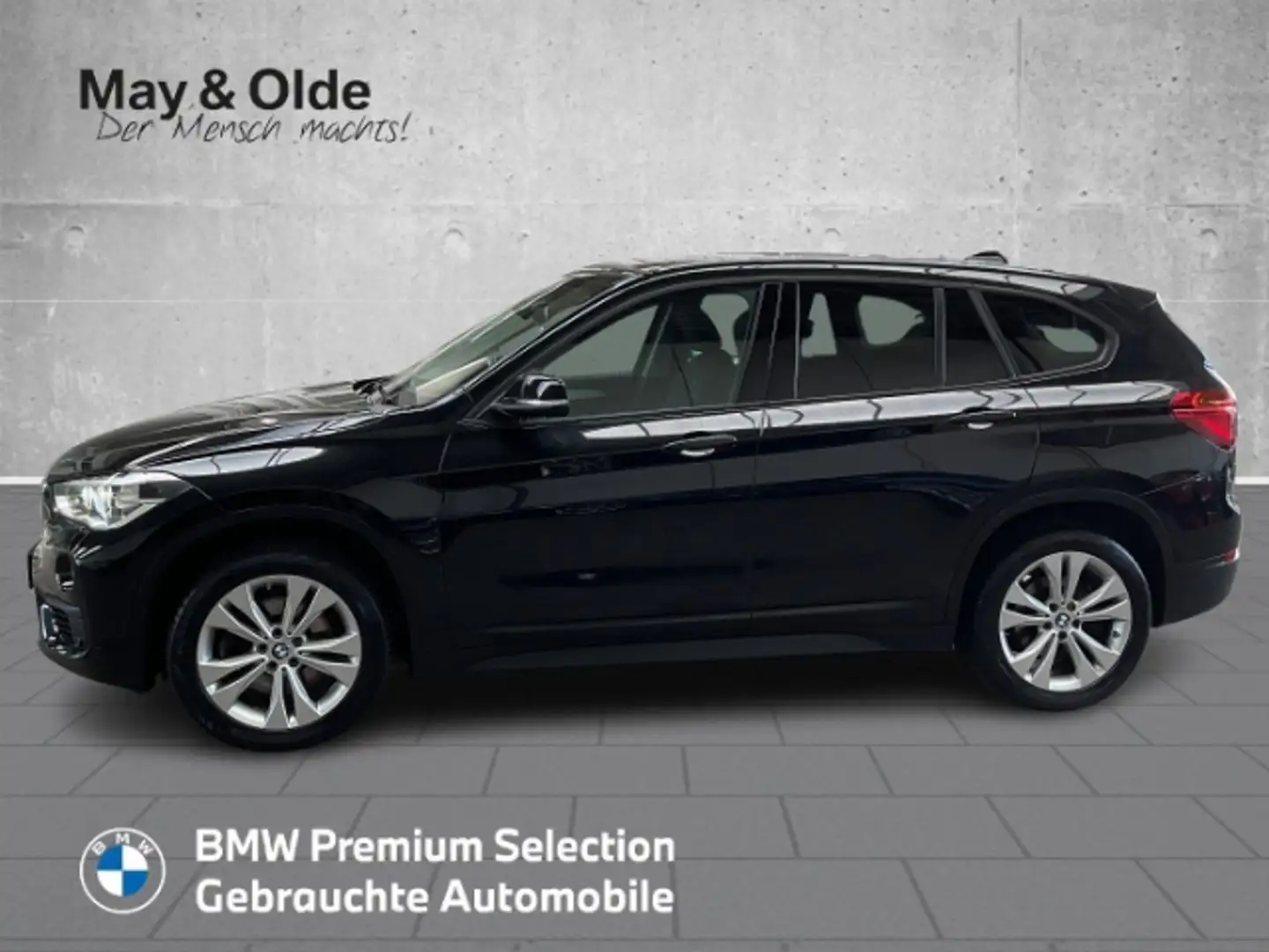 BMW X1 sDrive20i (2 HUD El. Panodach Panorama Navi Sounds Zwart - 2