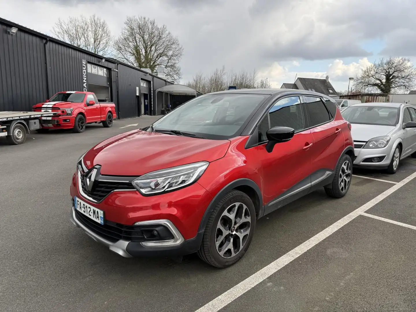 Renault Captur 1.2 Energy TCe 120 EDC S-Edition Rouge - 1