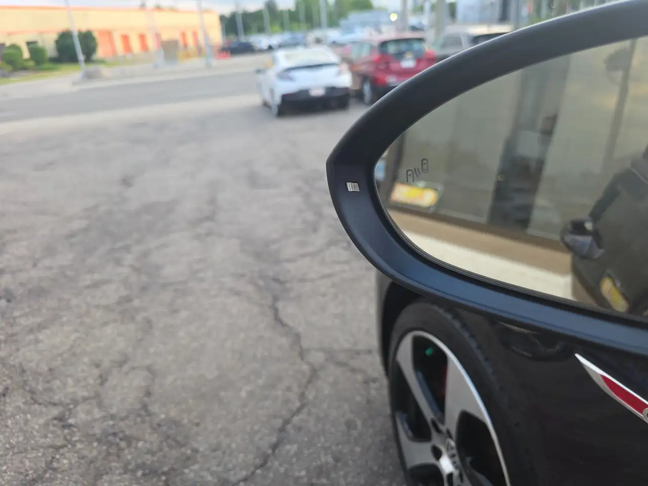 Volkswagen Golf GTI photo Volkswagen Golf GTI