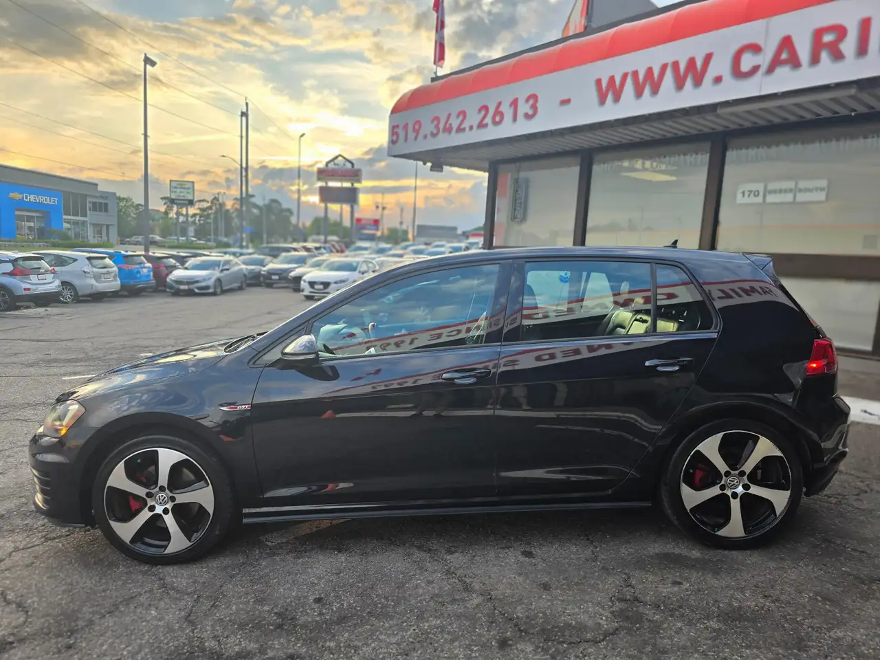 Volkswagen Golf GTI photo Volkswagen Golf GTI