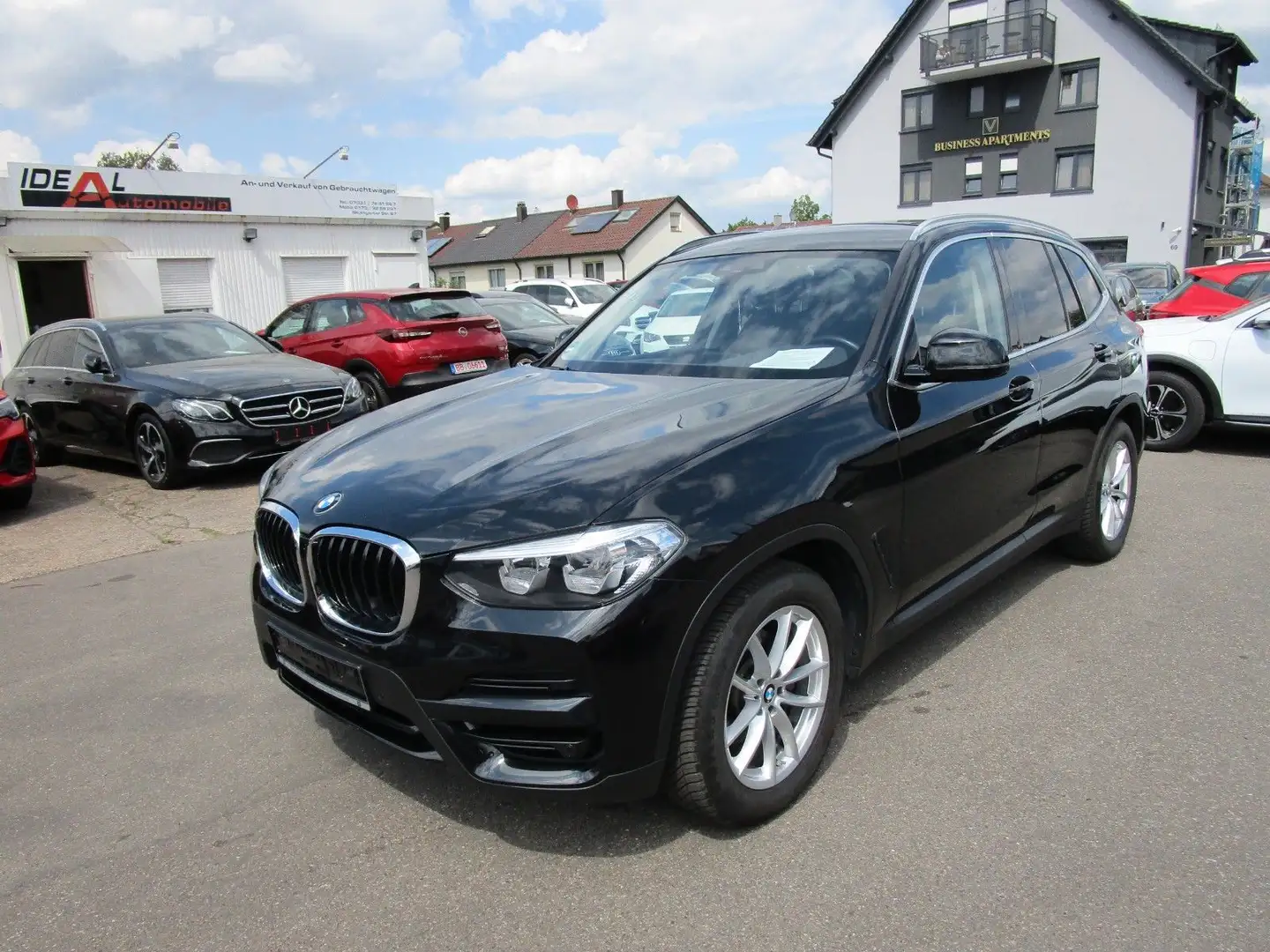 BMW X3 xDrive 20 i Advantage*LEDER*LED*NAVI*AHK* Schwarz - 2