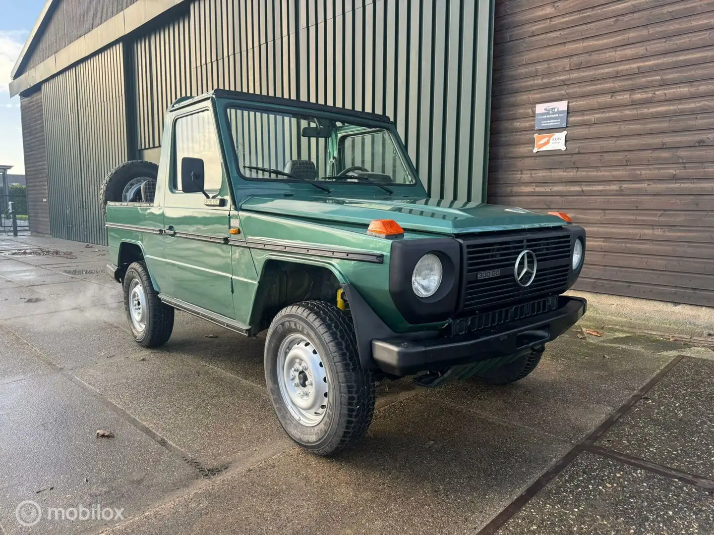 Mercedes-Benz G 300 GD Cabrio Groen - 1