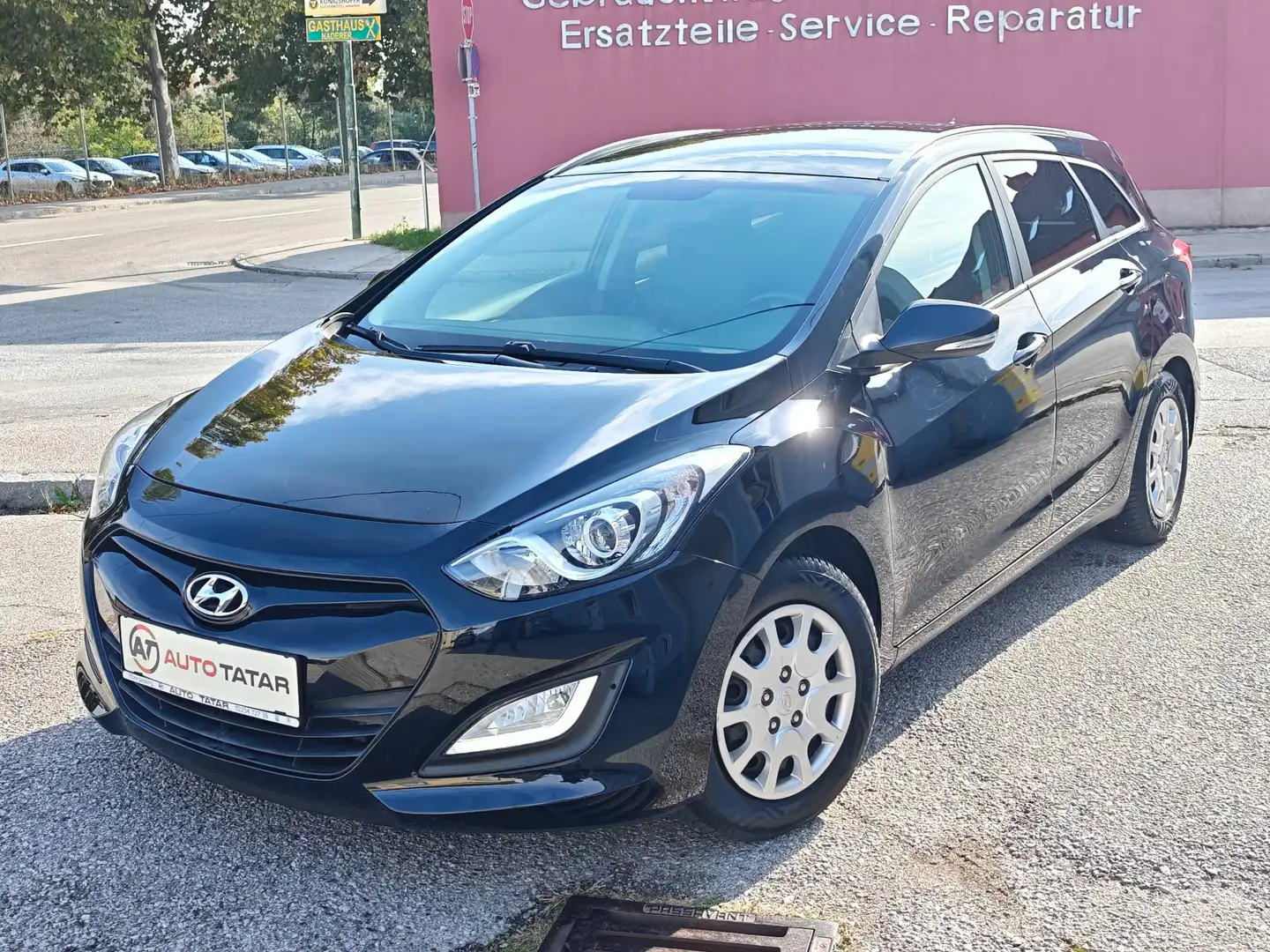 Hyundai i30 1,4 CRDi Europe Plus DPF| 91,- mtl. |Service Neu ! Schwarz - 1