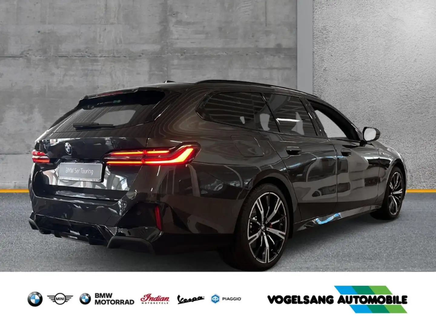 BMW 520 Touring (G61) Grau - 2