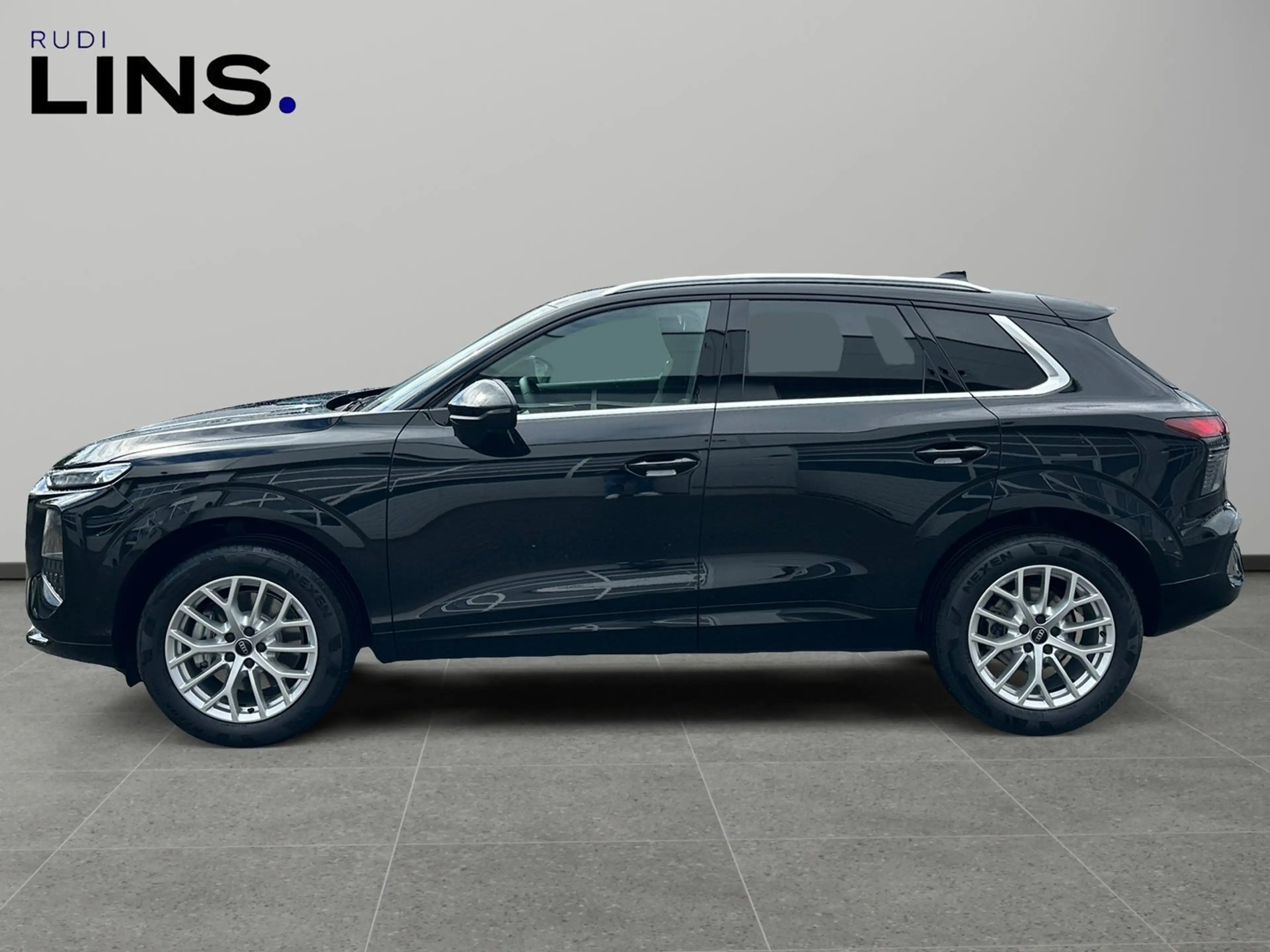 Audi Q3 TFSI quattro 150 kW  intense — photo 2