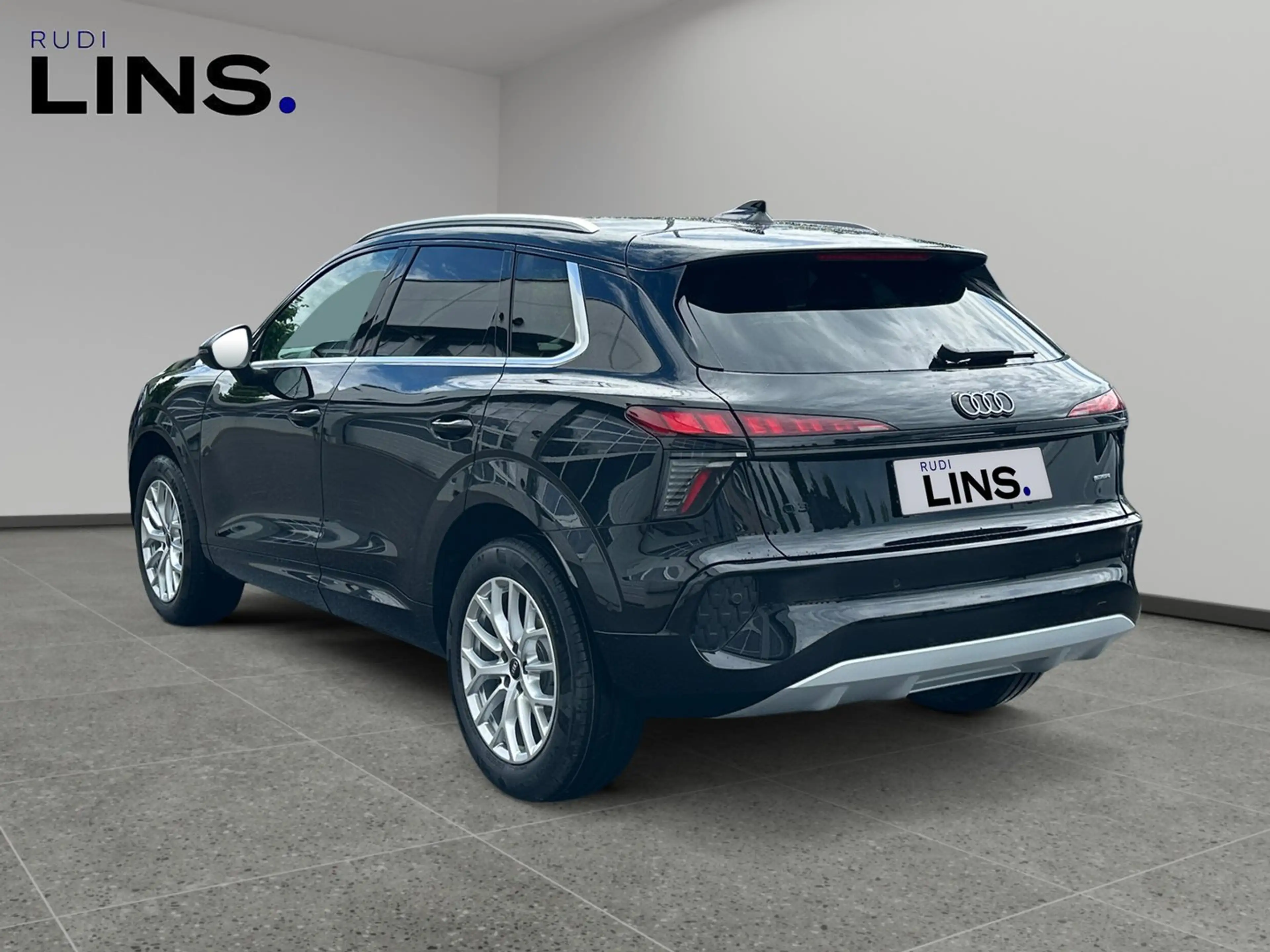 Audi Q3 TFSI quattro 150 kW  intense — photo 3