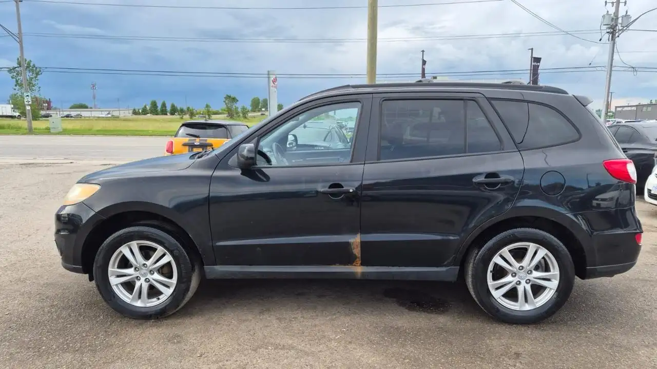 Hyundai SANTA FE photo Hyundai SANTA FE
