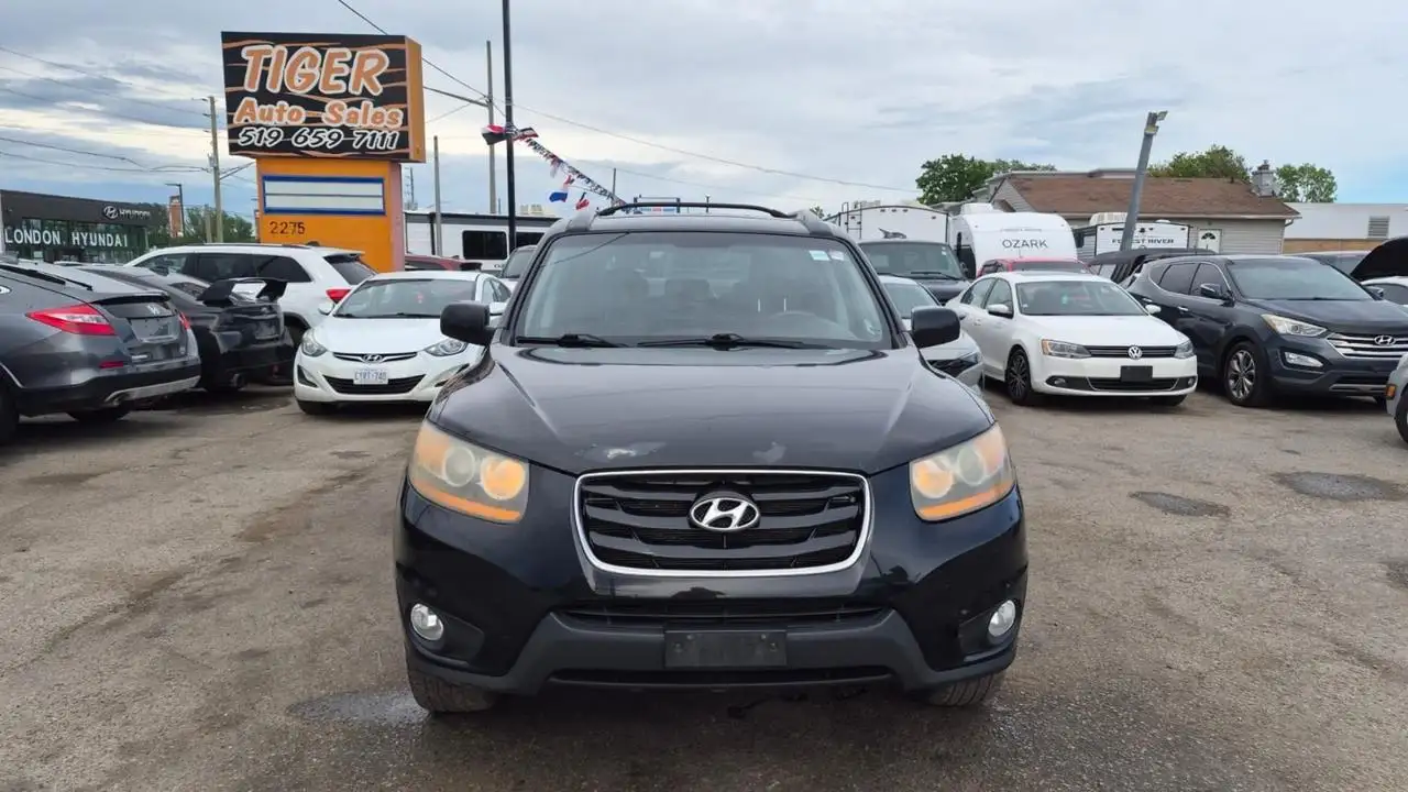 Hyundai SANTA FE photo Hyundai SANTA FE