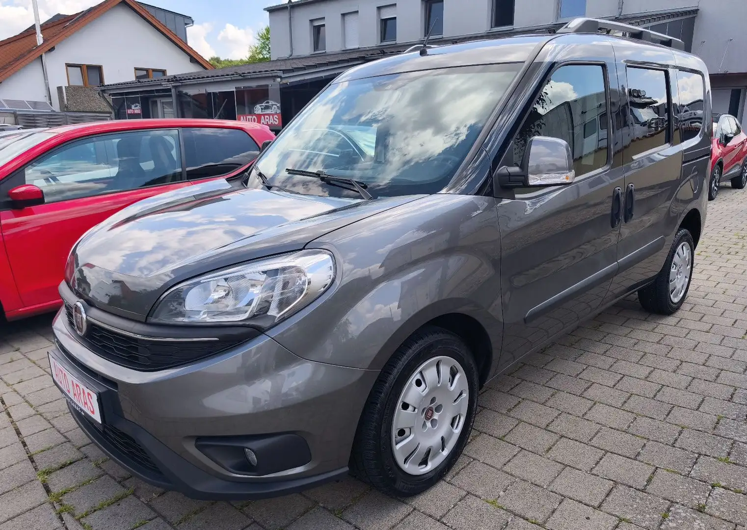 Fiat Doblo Doblò  1.6 Lounge  1.Hand Grau - 2