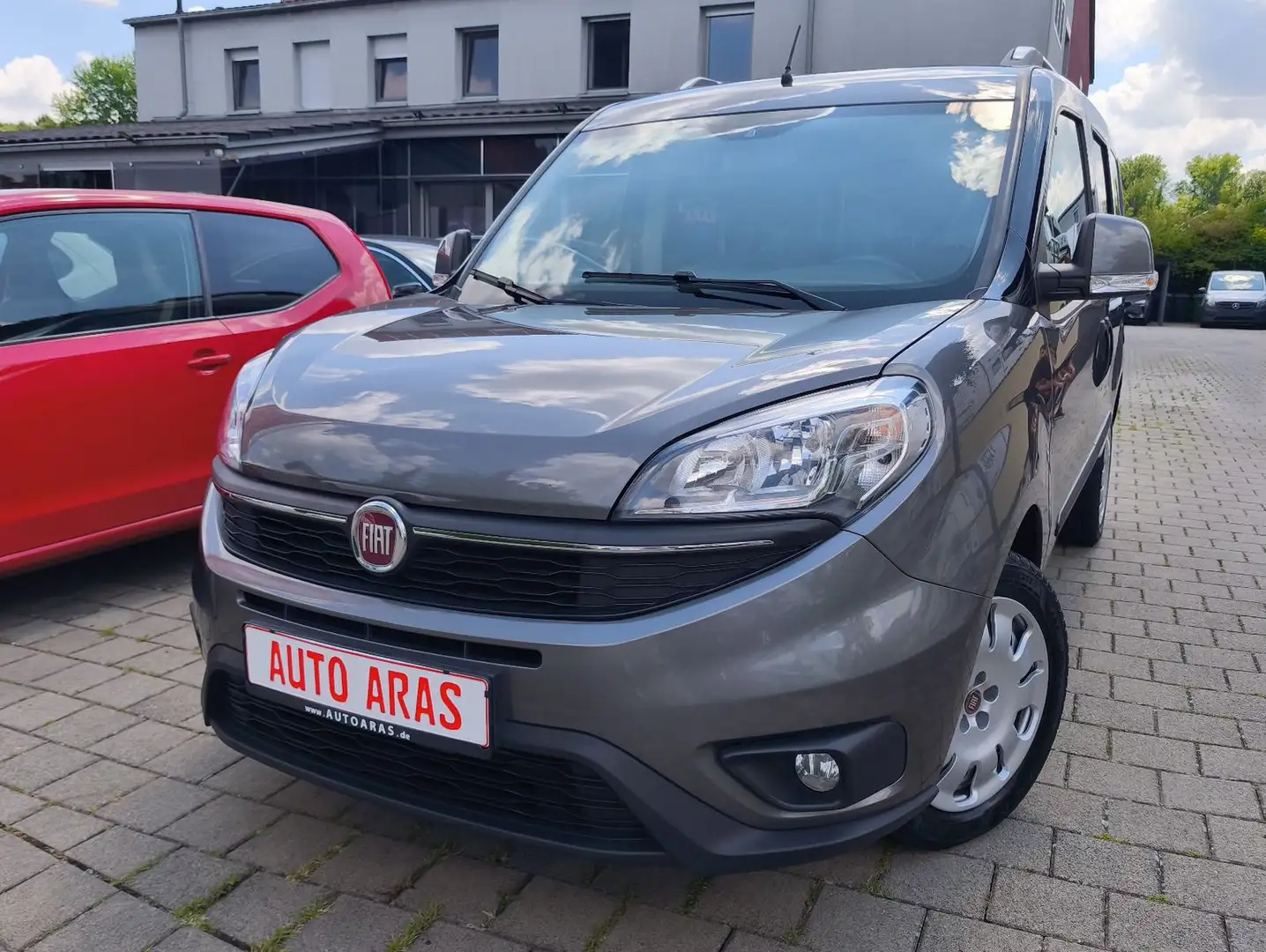 Fiat Doblo Doblò  1.6 Lounge  1.Hand Grau - 1
