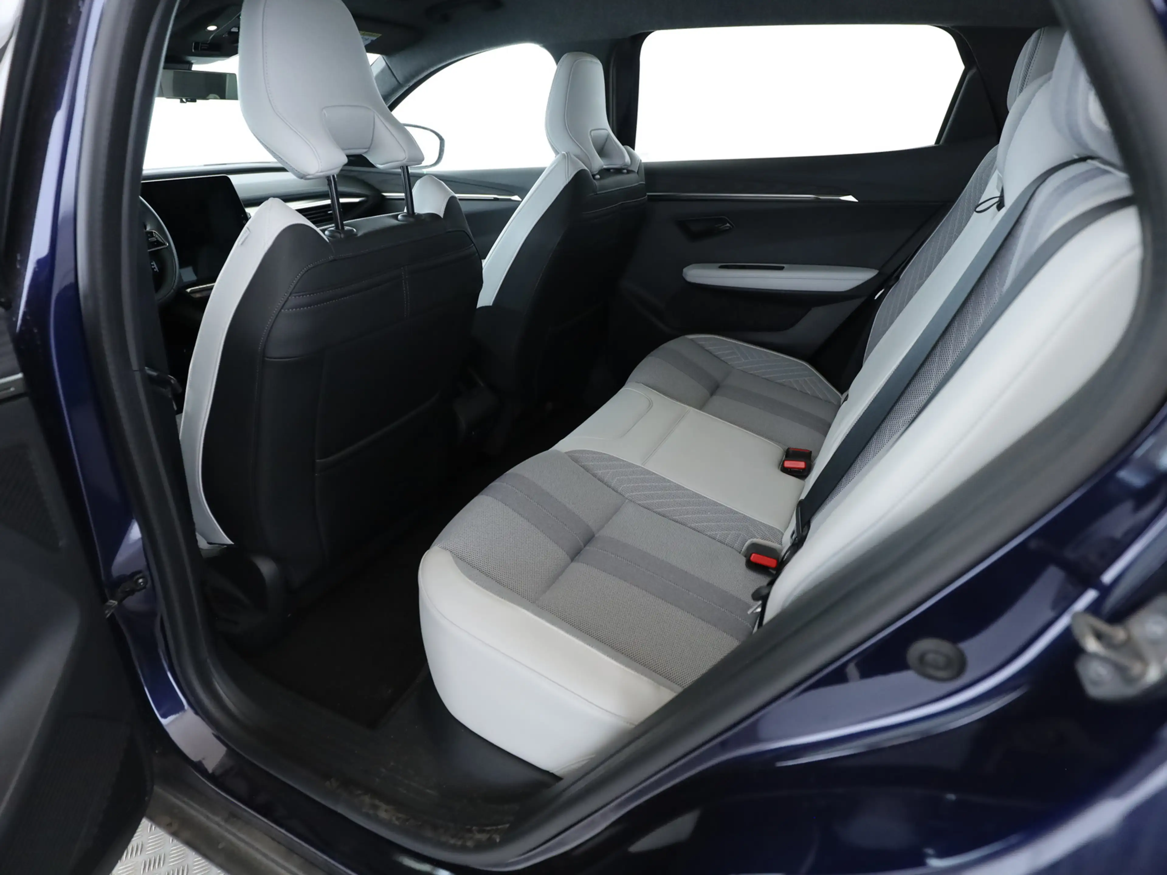 Renault Scenic 100% ele Iconic 220 Long Range SHZ — photo 12