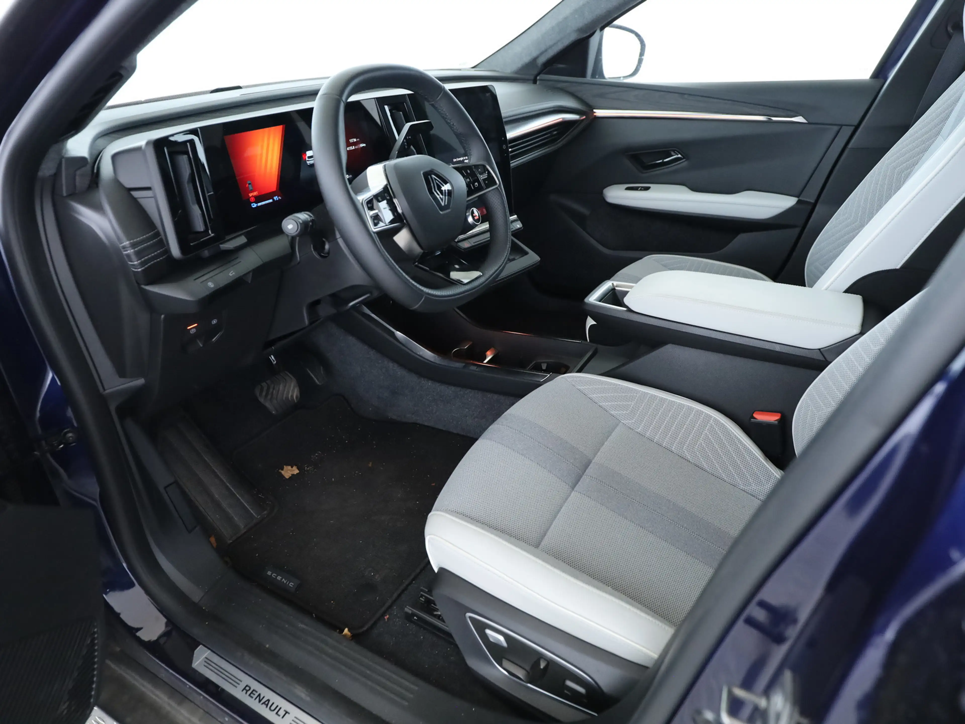 Renault Scenic 100% ele Iconic 220 Long Range SHZ — photo 11