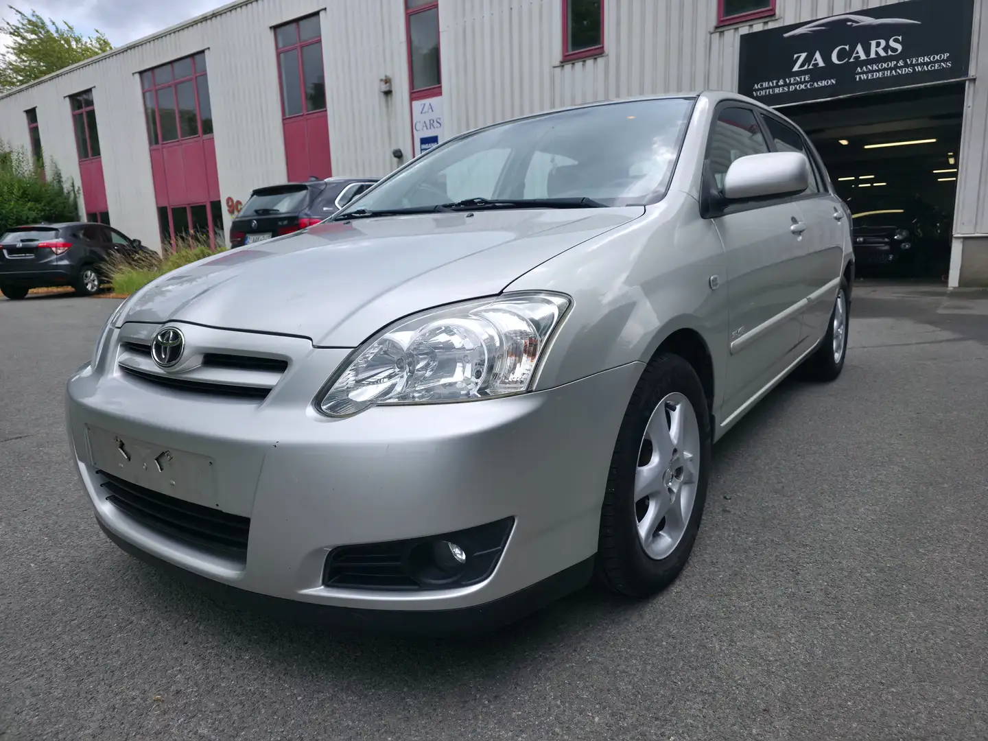 Toyota Corolla Corolla 1.4i VVT-i 16v Silver Line Gris - 1