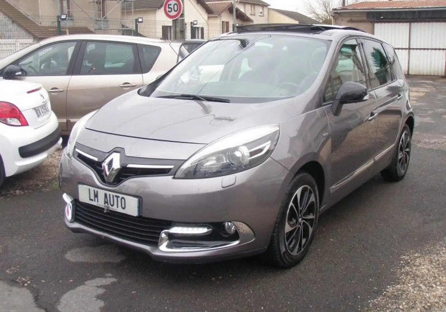 Renault Scenic III (3) 1.2 TCE 130 ENERGY BOSE EDITION Gris - 1
