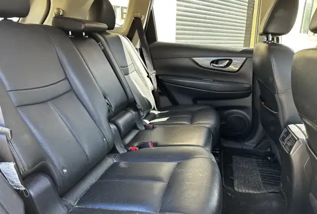 Nissan X-Trail view 12