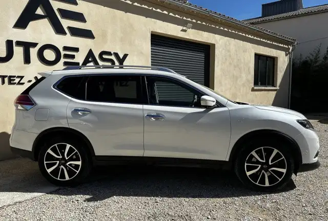 Nissan X-Trail view 6