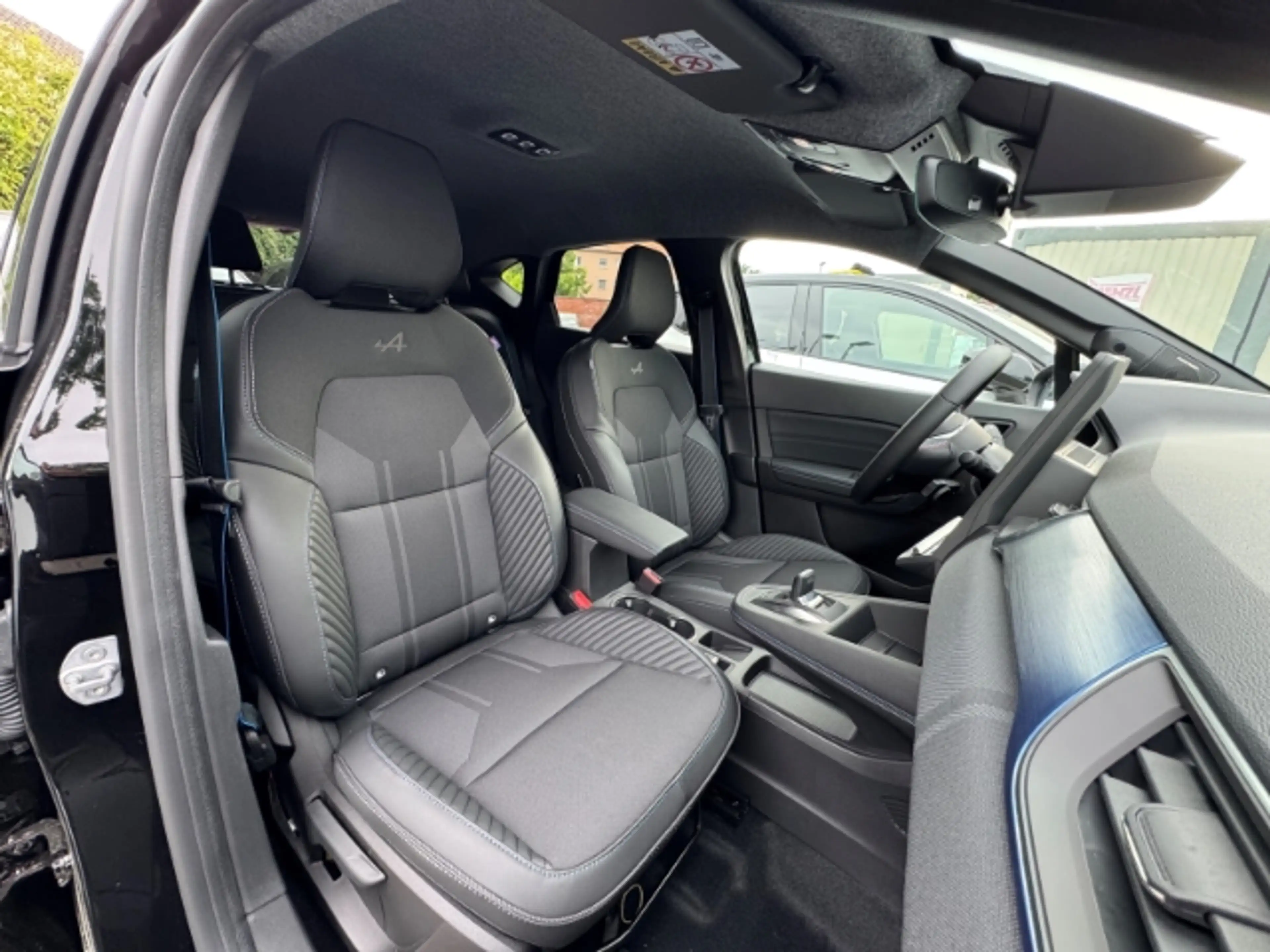 Renault Captur 160 E-Tech Full Hybrid Esprit Alpine 1.8 EU6e — photo 14