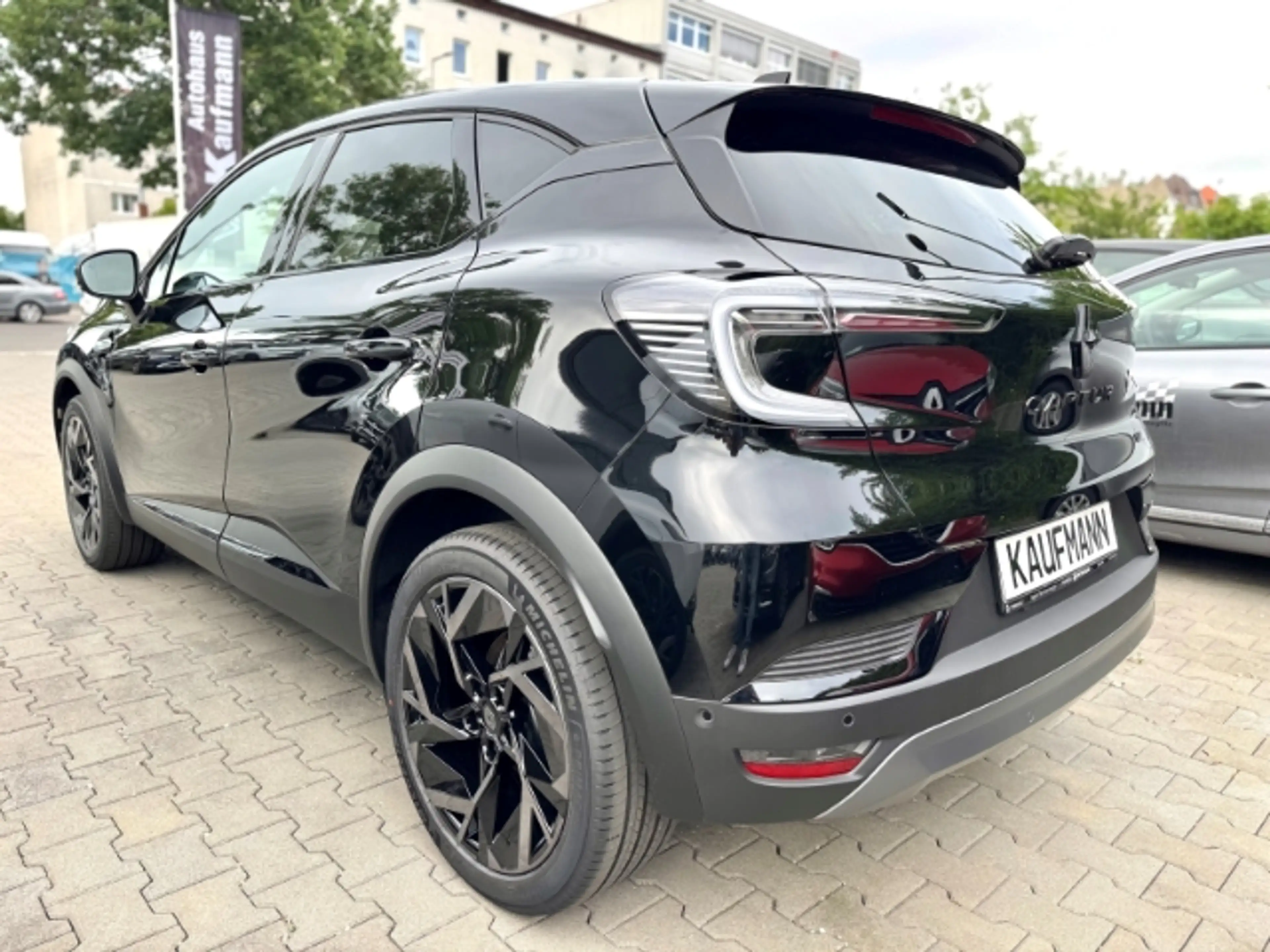 Renault Captur 160 E-Tech Full Hybrid Esprit Alpine 1.8 EU6e — photo 8