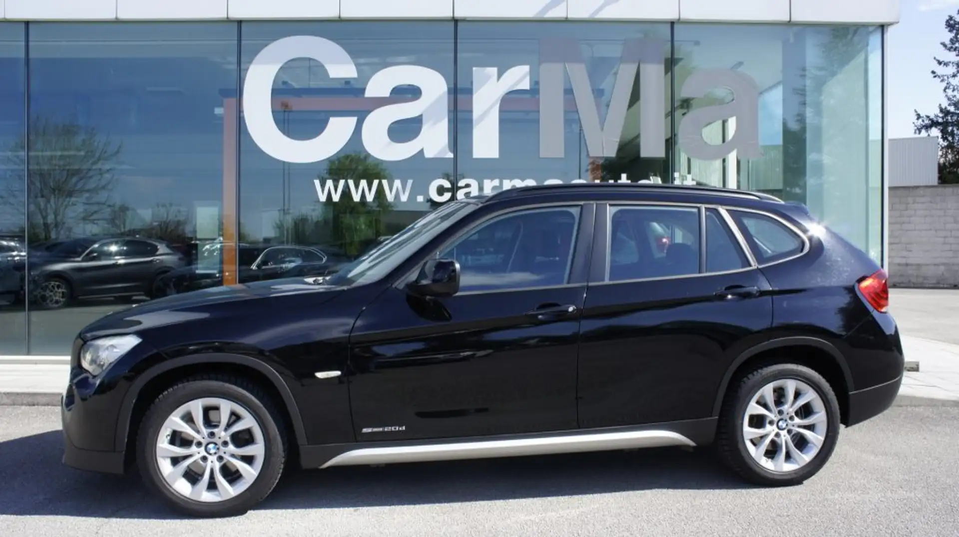 BMW X1 sDrive20d Futura UNICO PROPRIETARIO Negro - 2