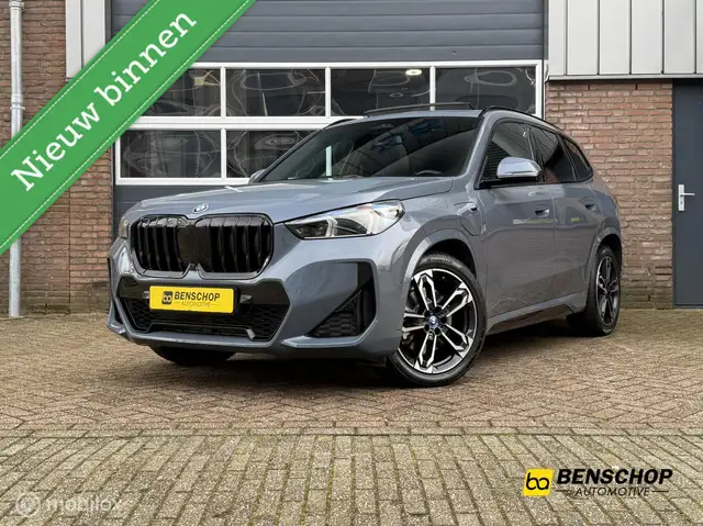 BMW X1 xDrive30e M Sport Panodak M onderstel Virtual Navi