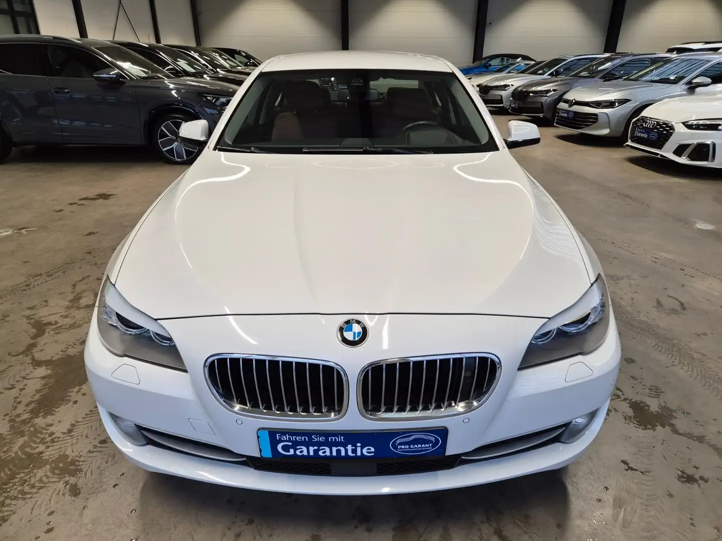 BMW 535 i XDRIVE LEDER NAVI XENON SITZHZ CAMERA ACC Blanco - 2