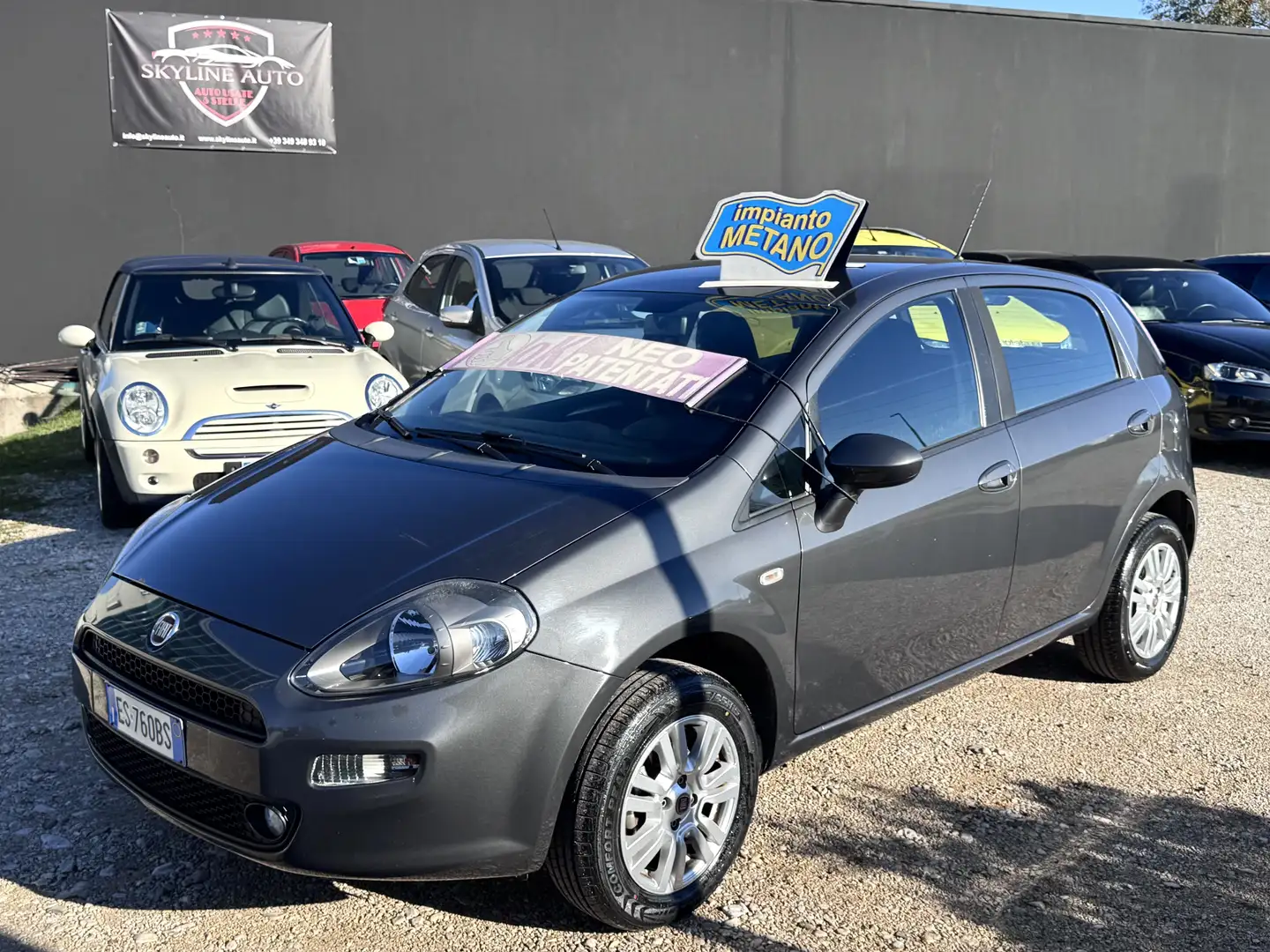 Fiat Punto Street 1.4 Benzina metano 2013 127.000km Grau - 1
