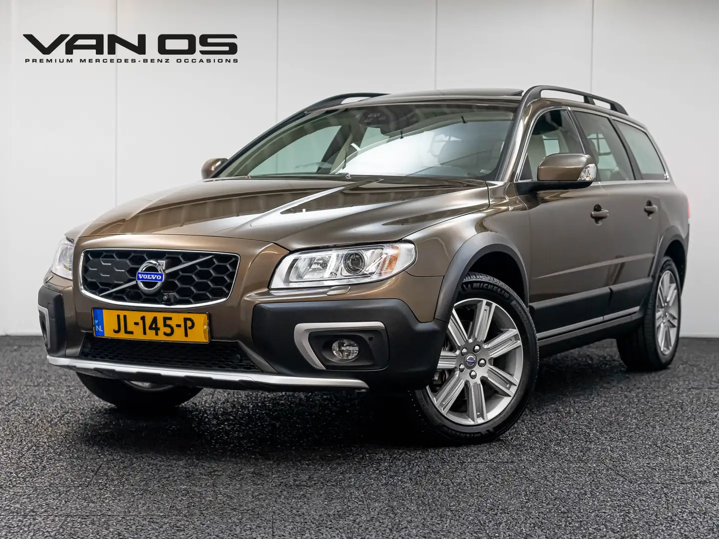 Volvo XC70 2.0 T5 FWD Inscription Edition Brun - 1