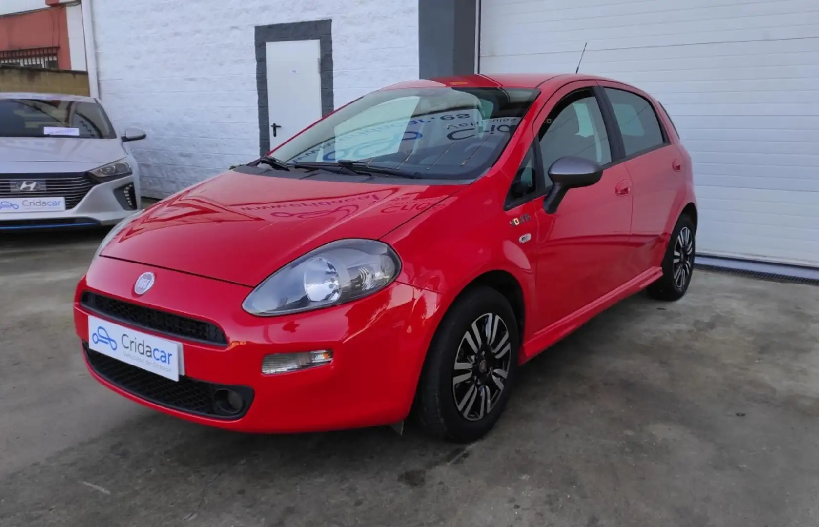 Fiat Punto 1.2 Young 49kW Rot - 1