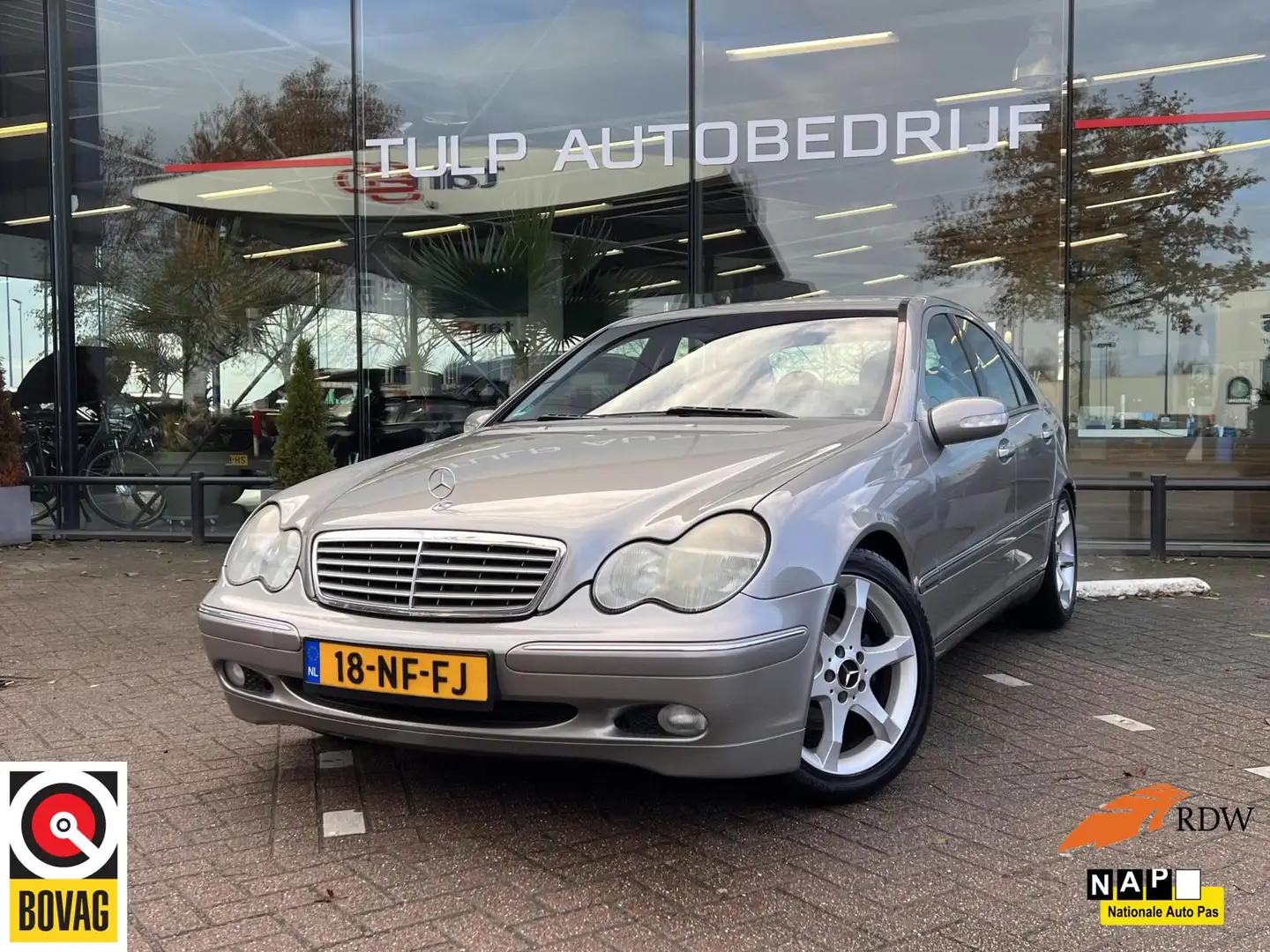 Mercedes-Benz C 180 K. Elegance Clima Cruise Trekhaak NL auto Grau - 1