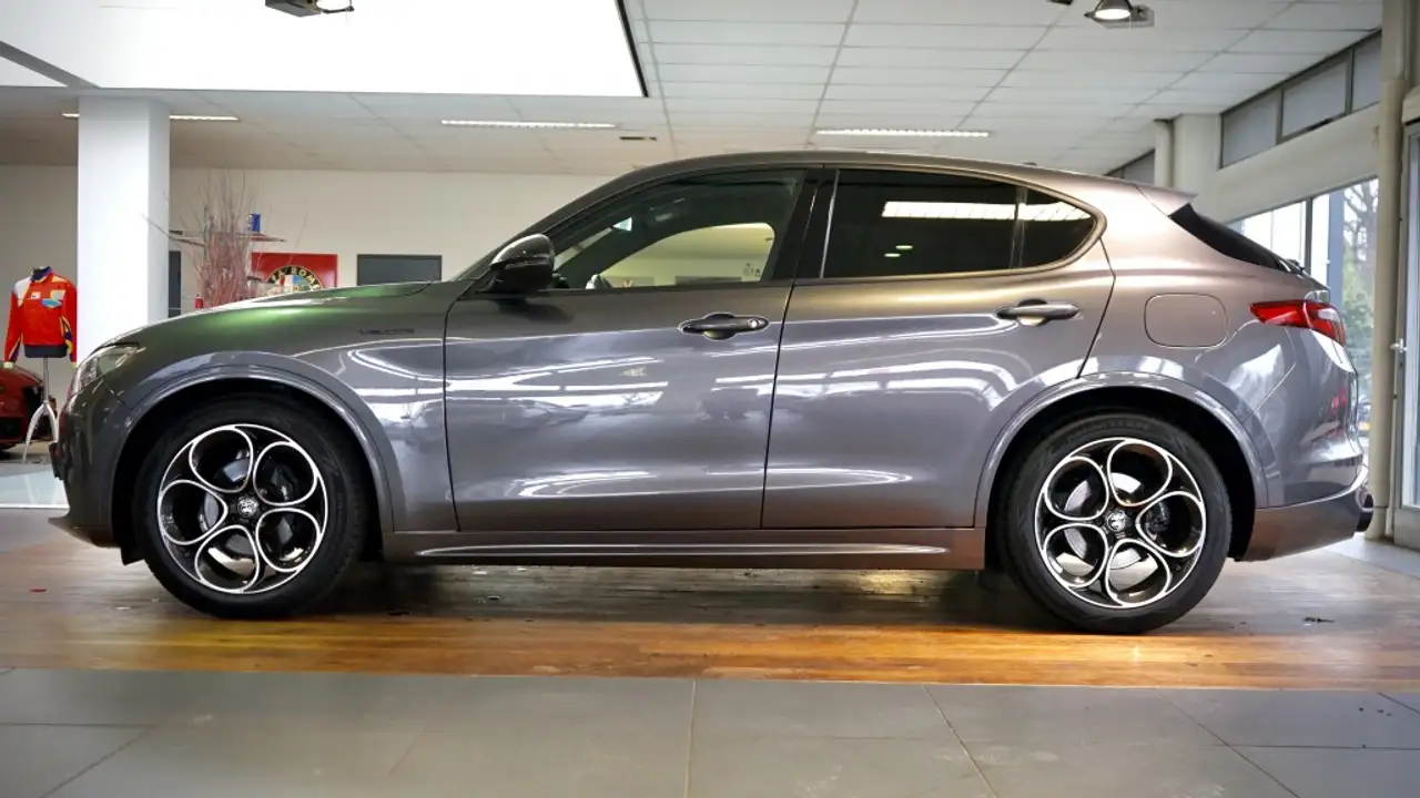 Alfa Romeo Stelvio 2021