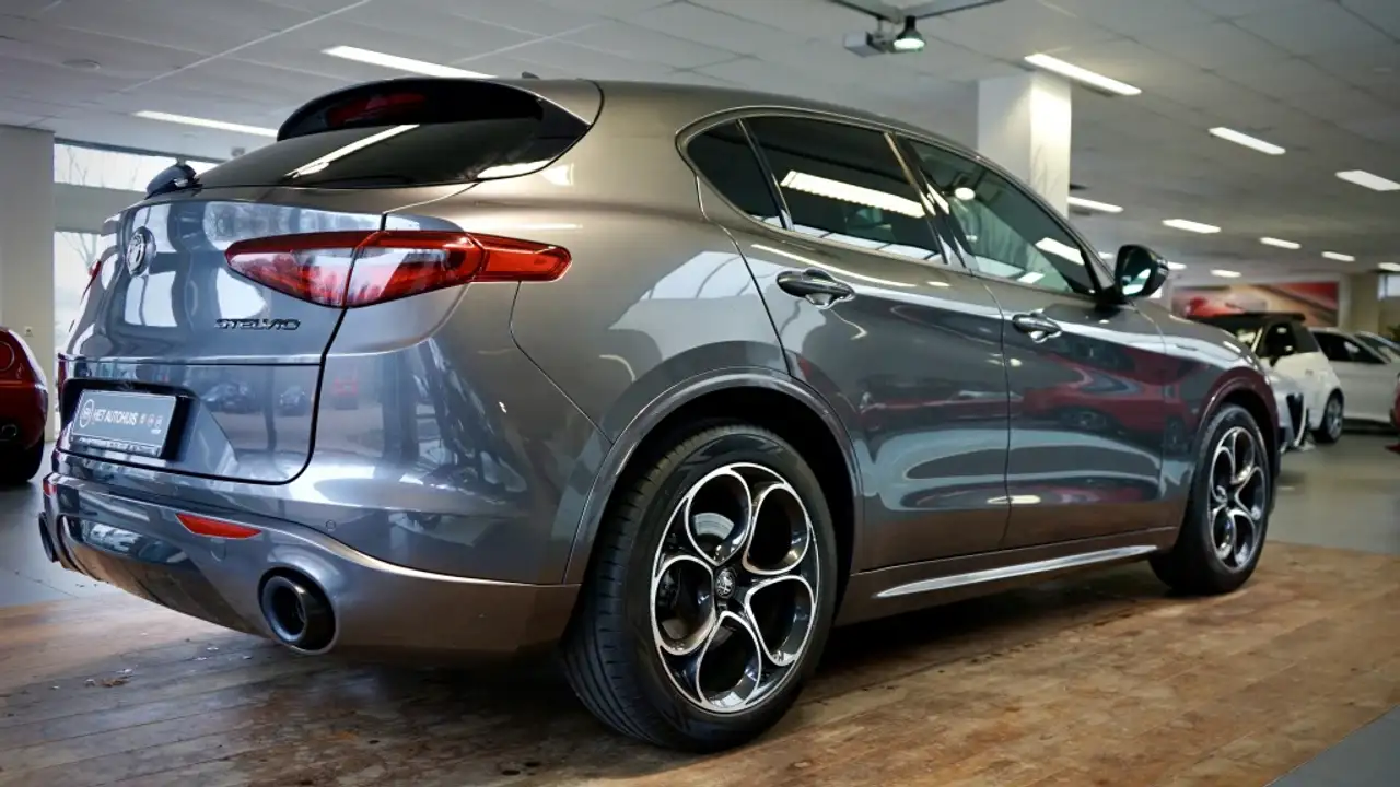 Alfa Romeo Stelvio 2021 — фото 7