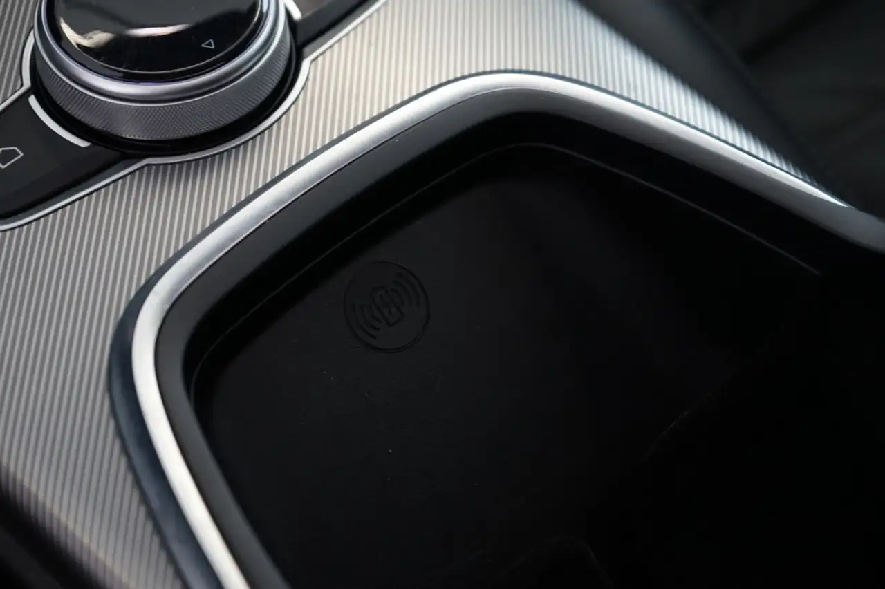 Alfa Romeo Stelvio 2021 — фото 30