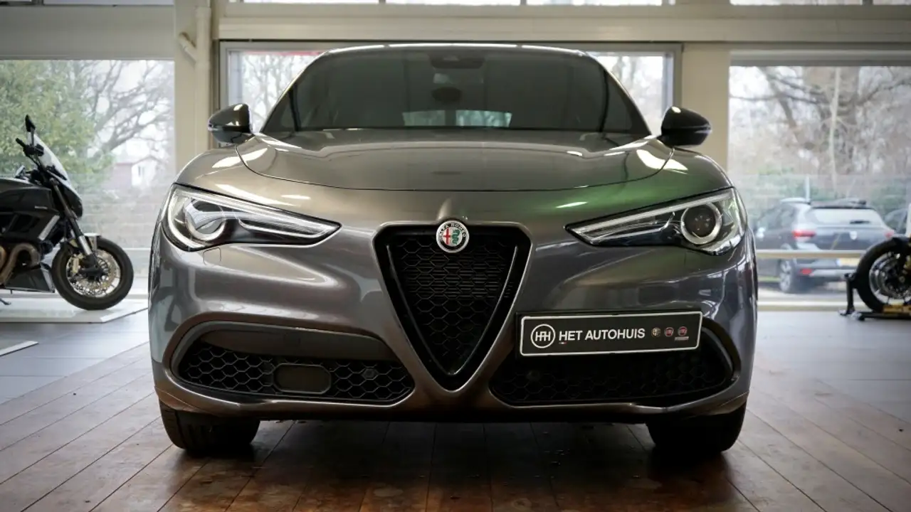 Alfa Romeo Stelvio 2021